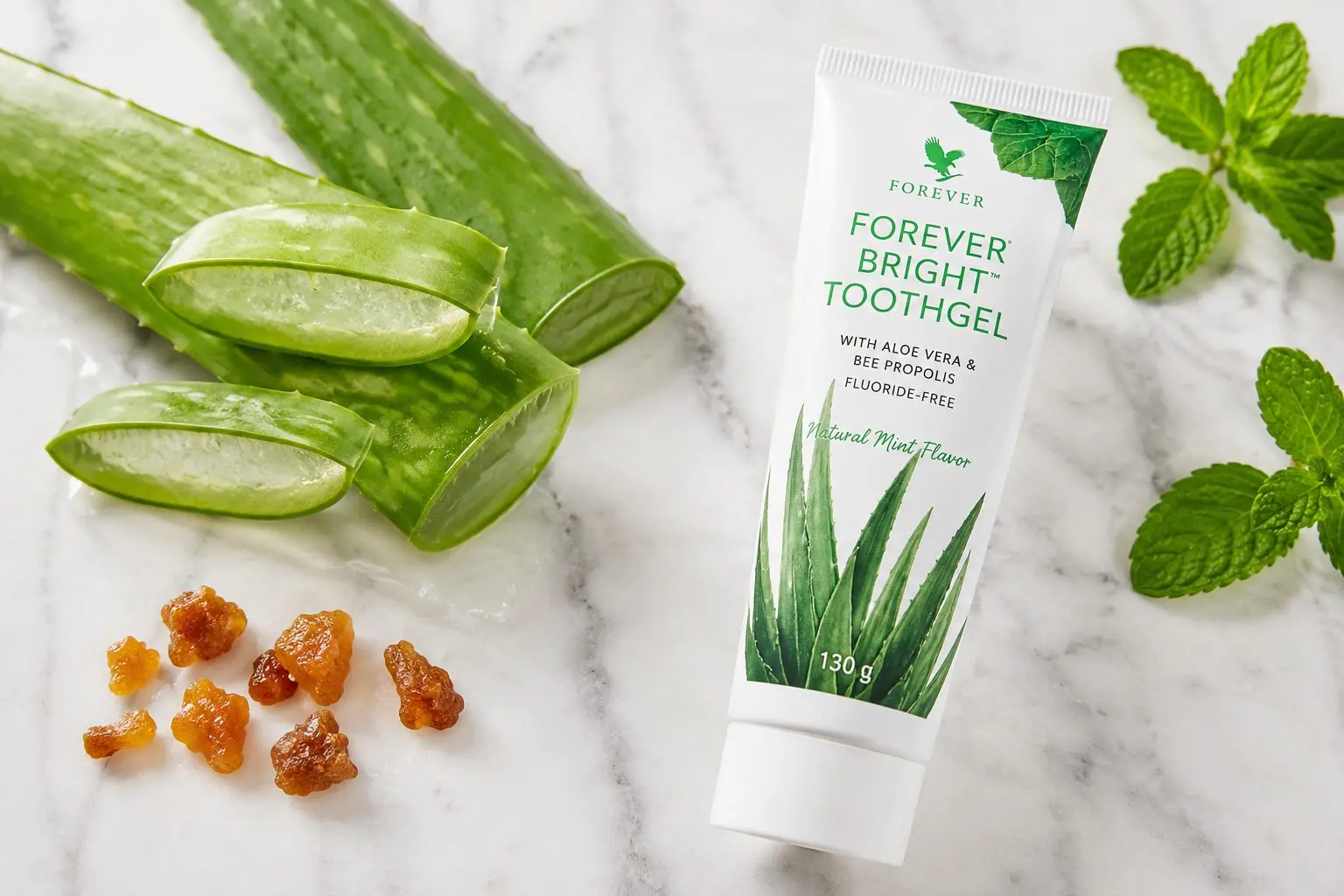 Forever Bright Toothgel 3× w autentycznej scenie z życia codziennego