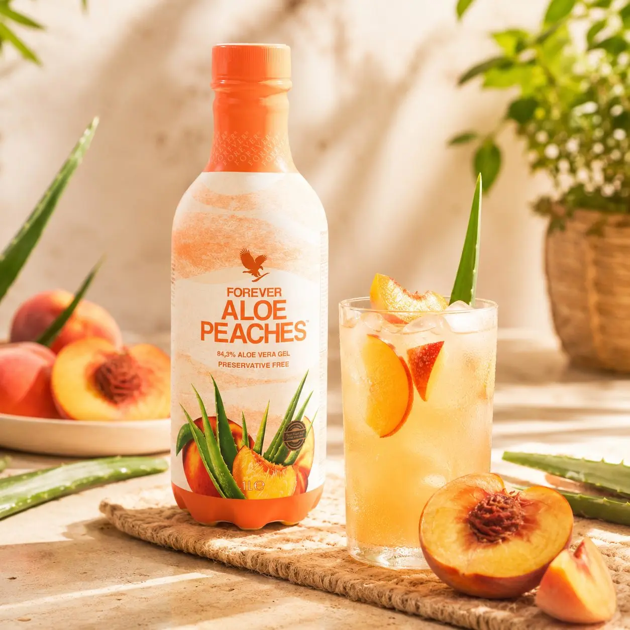 Schłodzony Forever Aloe Peaches z brzoskwinią