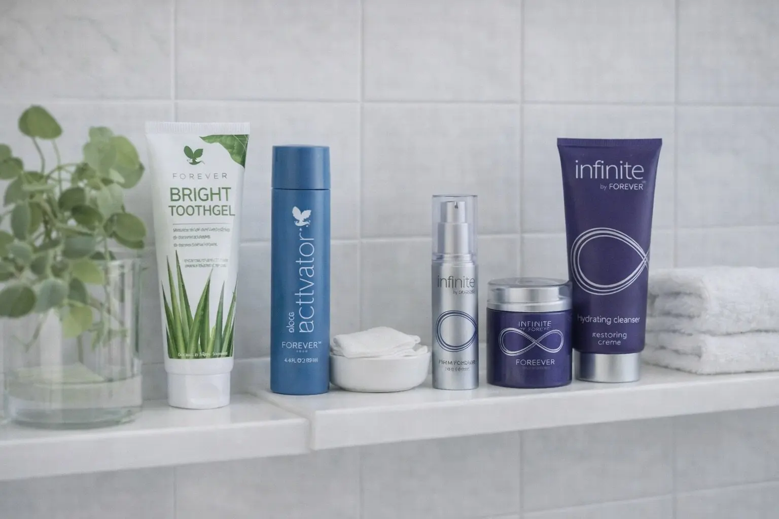 Infinite Skin Care Kit w aranżacji produktowej i codziennej