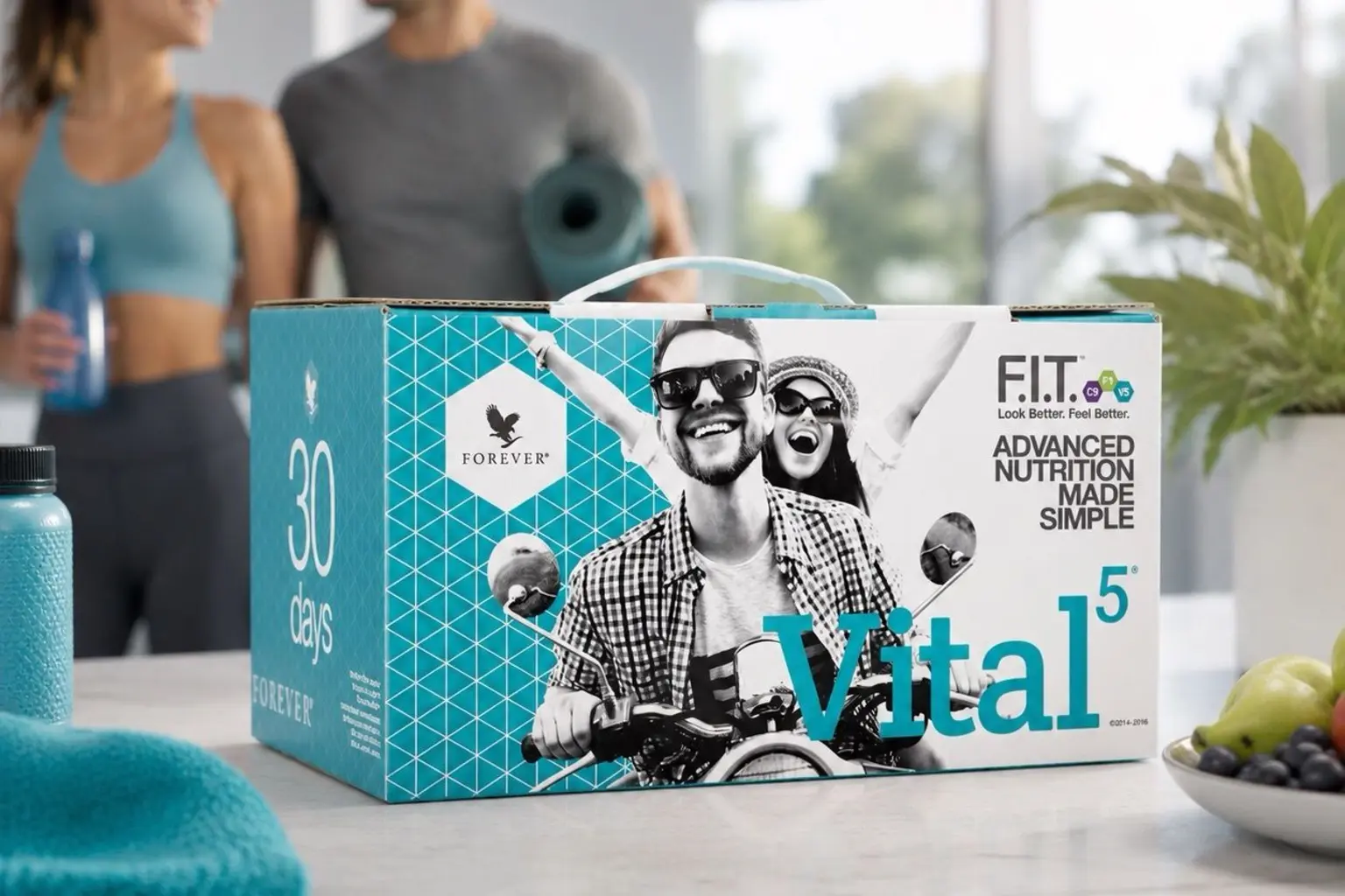 Vital5 z Forever Freedom w aranżacji produktowej i codziennej