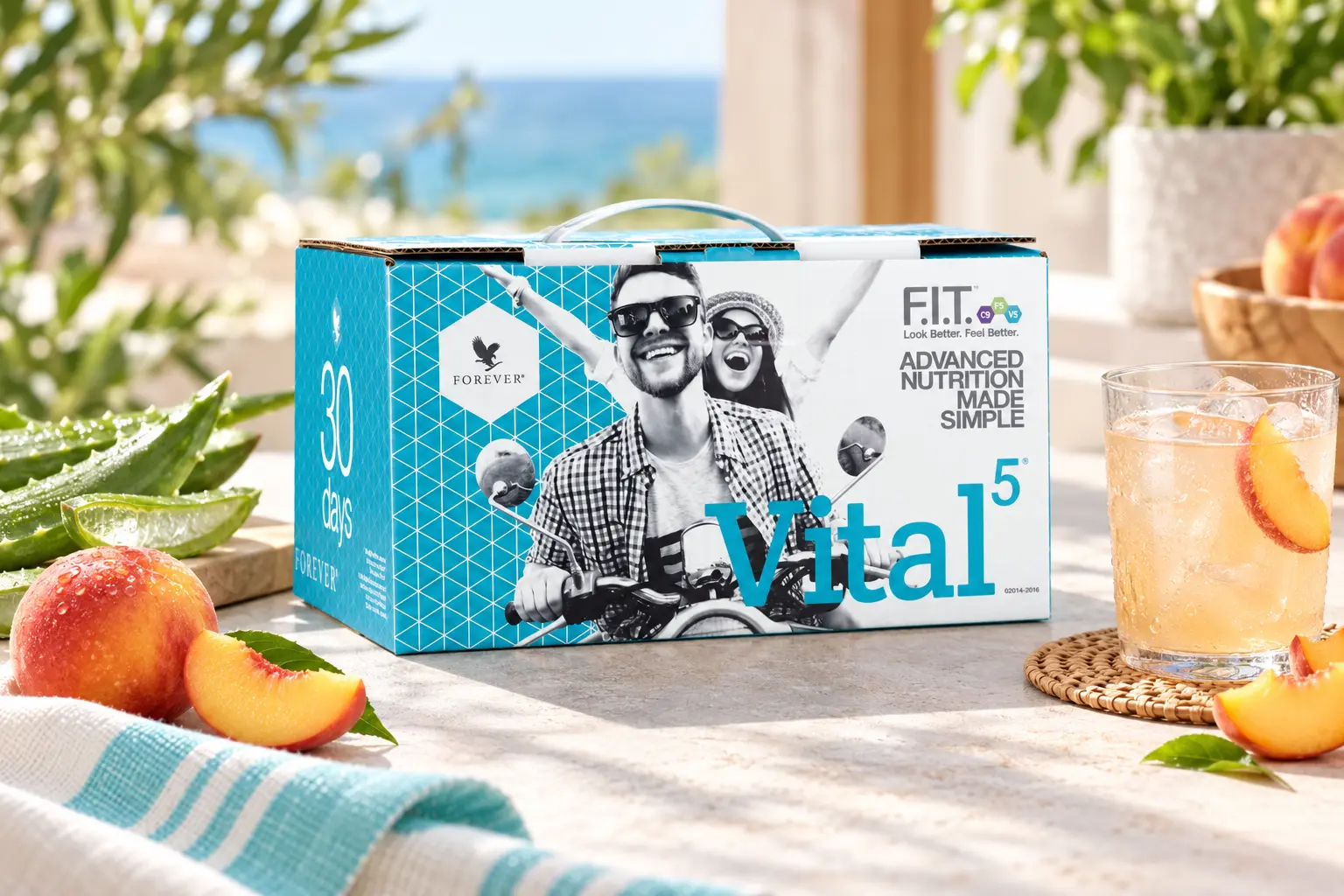 Vital5 z Forever Aloe Peaches w aranżacji produktowej i codziennej